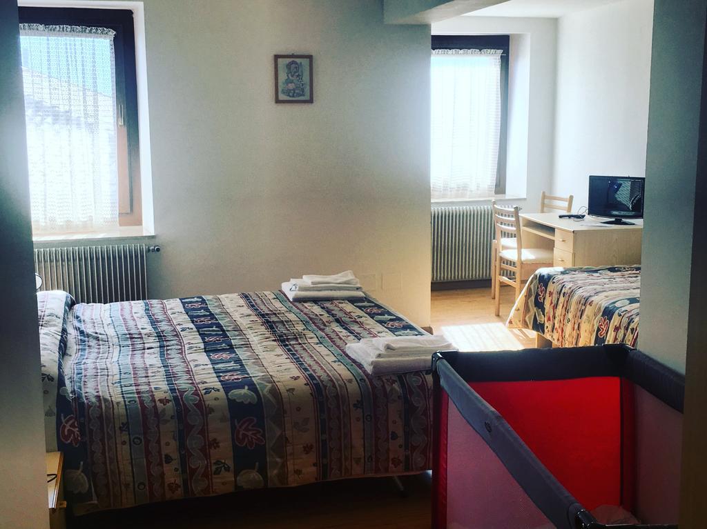 Affittacamere Ceschi Baselga di Pinè Exterior foto
